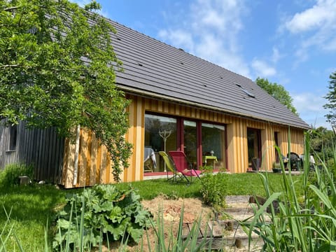 Property building, Garden, Garden view