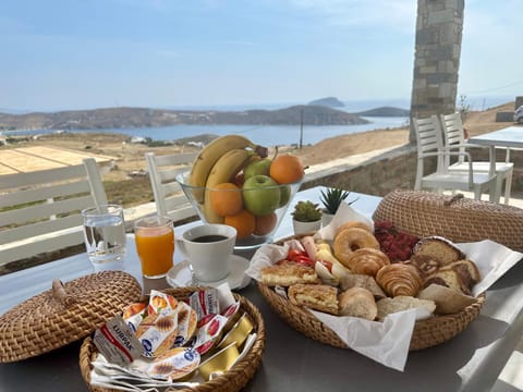 Serifos Blue Condo in Milos