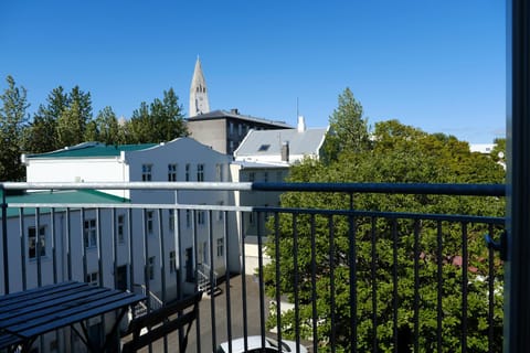 Balcony/Terrace, City view, Garden view