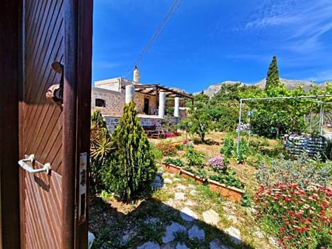 Sevi's Traditional House House in Kalymnos