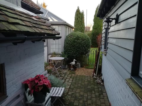 The Gate Cottage House in Bosham