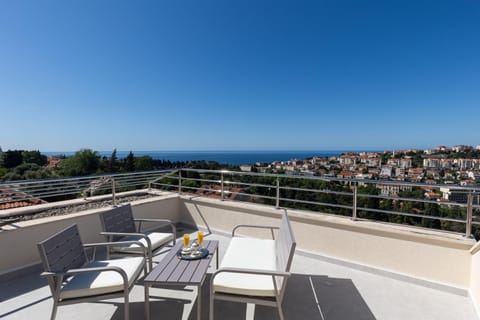 Niko's Sea View Apartment Apartamento in Dubrovnik