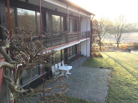 Villa am Hülser Berg nähe Düsseldorf Condo in Krefeld