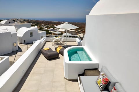 Hot Tub, View (from property/room), Balcony/Terrace