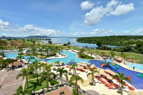 Bird's eye view, Pool view