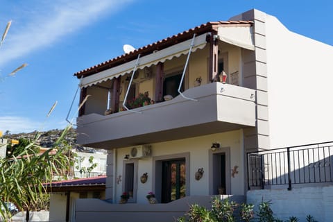 Marathi Apartments Condo in Crete
