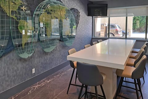 Meeting/conference room