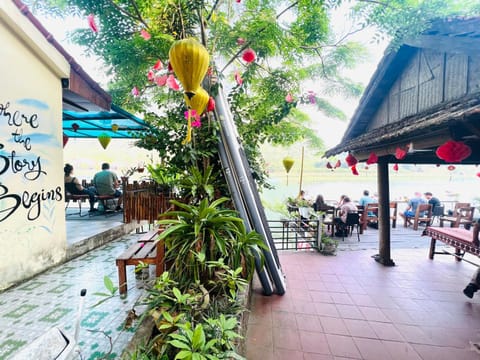 Phong Nha Coco House Nature lodge in Laos