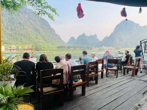 Patio, Balcony/Terrace, Dining area, Mountain view, River view