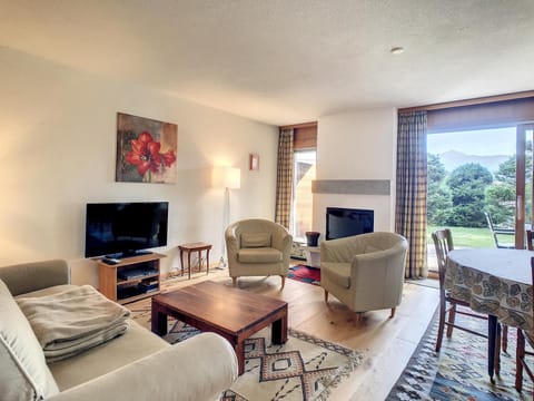 Living room, flat iron