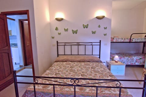 Bed, Photo of the whole room, Decorative detail, Bedroom, bunk bed