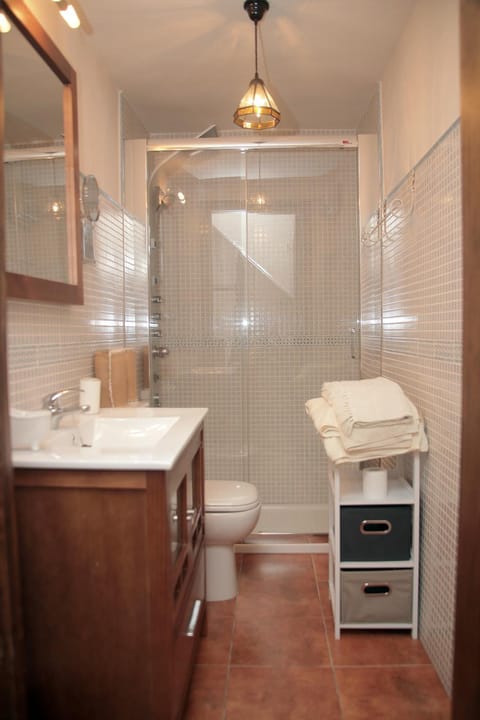 Shower, Bathroom