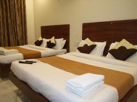 Hotel Sky Hotel in Gujarat