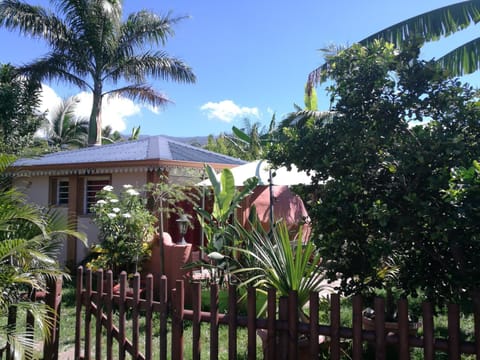 Cazadodo House in Réunion