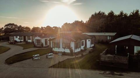 Property building, Patio, Neighbourhood, Sunrise, Sunset