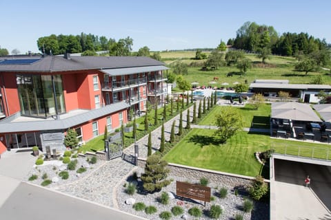 Property building, Garden view, Swimming pool