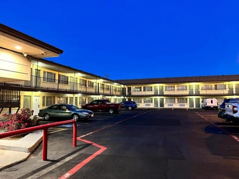 Budget Inn & Suites Hotel in Amarillo