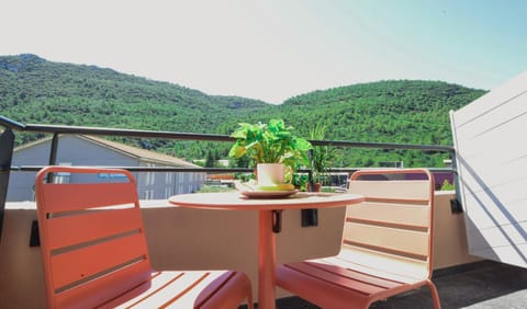 Balcony/Terrace, Balcony/Terrace