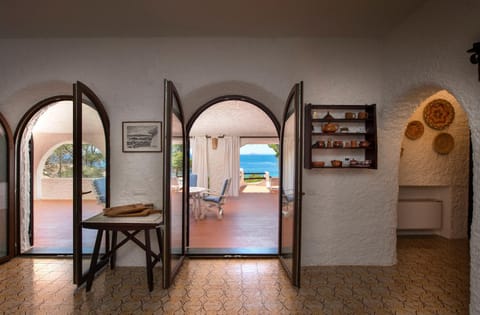 Living room, Dining area, Sea view