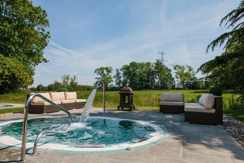 Hot Tub