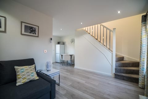 Living room, Photo of the whole room, Seating area, Dining area