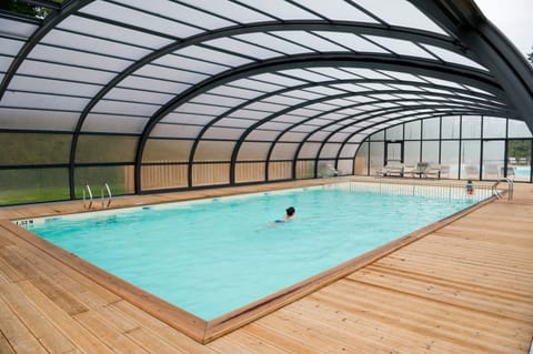 People, Swimming pool, sunbed