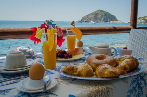 Balcony/Terrace, Sea view, Breakfast