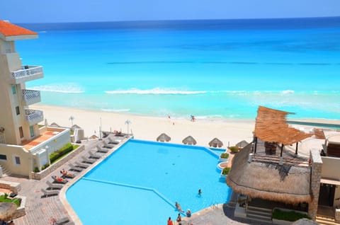 AR Cancun Plaza Appartement-Hotel in Cancun