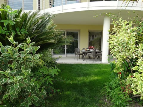 Spring, Balcony/Terrace