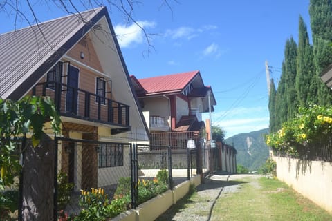 Zya 3BR A-House Casa vacanze in Baguio