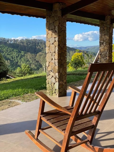 Patio, Mountain view