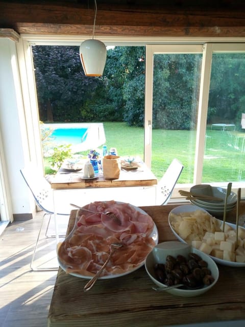 Food, Breakfast, Continental breakfast, Buffet breakfast