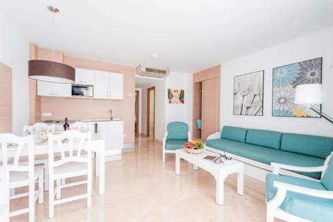 Apartamentos Solecito Condominio in Raiguer