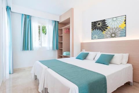 Apartamentos Solecito Condo in Raiguer