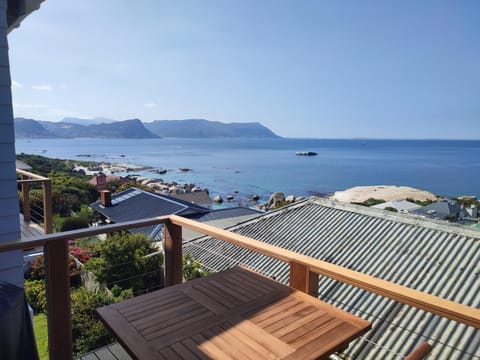 Nearby landmark, Natural landscape, Balcony/Terrace, Sea view
