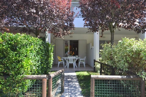 Property building, Patio, Garden, Garden view