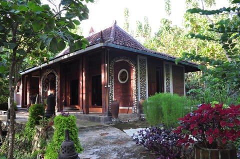 Villa Tentrem Villa in Special Region of Yogyakarta