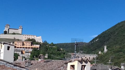 Property building, Nearby landmark, Spring, View (from property/room), Balcony/Terrace, On site, Landmark view