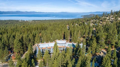 Hilton Vacation Club Tahoe Seasons Lake Tahoe Hotel in South Lake Tahoe