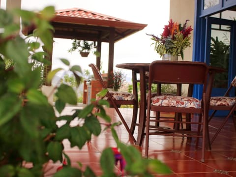 Casa Bartzis, Close to Orosi and Tapanti National Park Country House in Cartago Province, Costa Rica