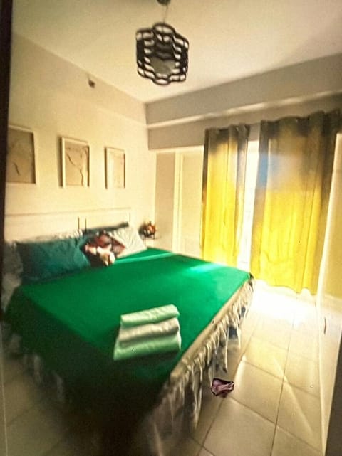 Mary's Crib Cityland Prime Tagaytay with Free Wifi & Swimming Apartment in Tagaytay