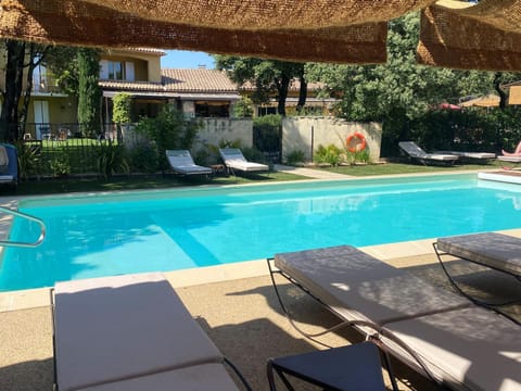 Property building, Patio, Day, Garden, Garden view, Pool view, Swimming pool, sunbed