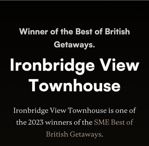 Ironbridge View Townhouse - Stunning view of the Iron Bridge UK WINNER 2024 'MOST PICTURESQUE SELF-CATERING HOLIDAY HOME' of the year' & WINNER '2024 BEST HOLIDAY HOME IN SHROPSHIRE' Casa in Tontine Hill