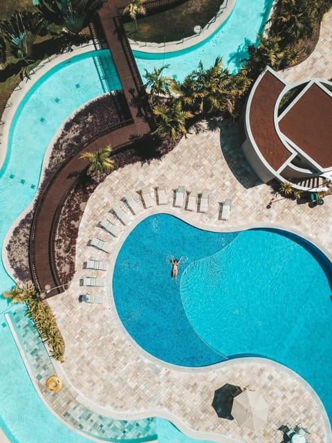 Bird's eye view, Pool view