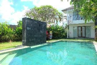 Papillon Echo Beach Hotel in North Kuta