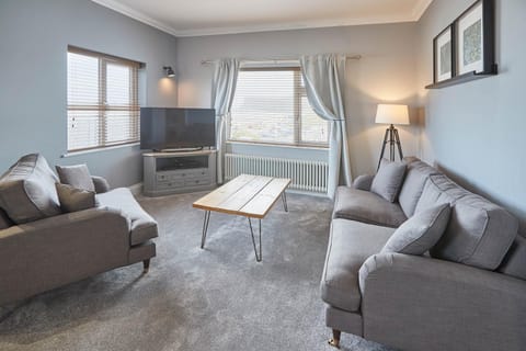 Host & Stay - Burnsyde Beach House House in Saltburn-by-the-Sea