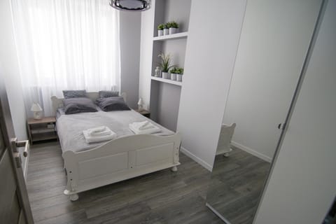 Bright Apartment Hoza Condo in Warsaw