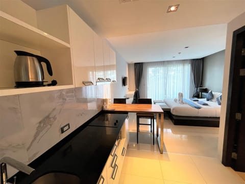 Emerald Terrace Apartments by Lofty Condo in Patong