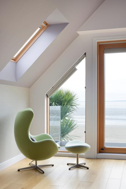 Seating area, Bedroom, Sea view
