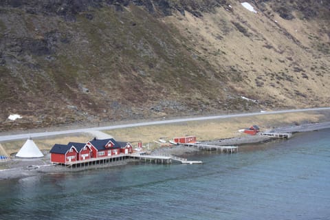 Sarnes Seaside Cabins House in Troms Og Finnmark